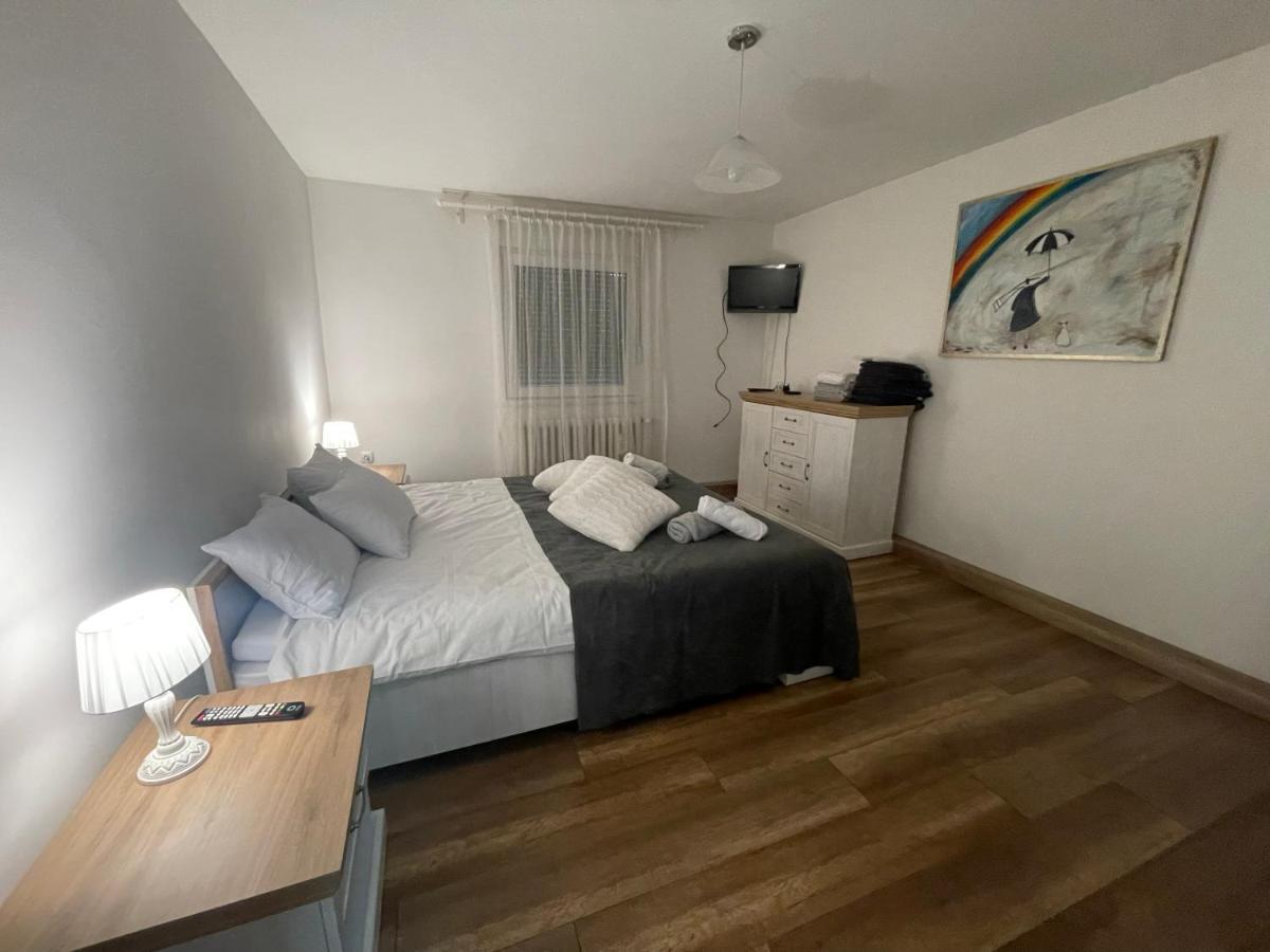 Antic Apartment Požarevac Esterno foto